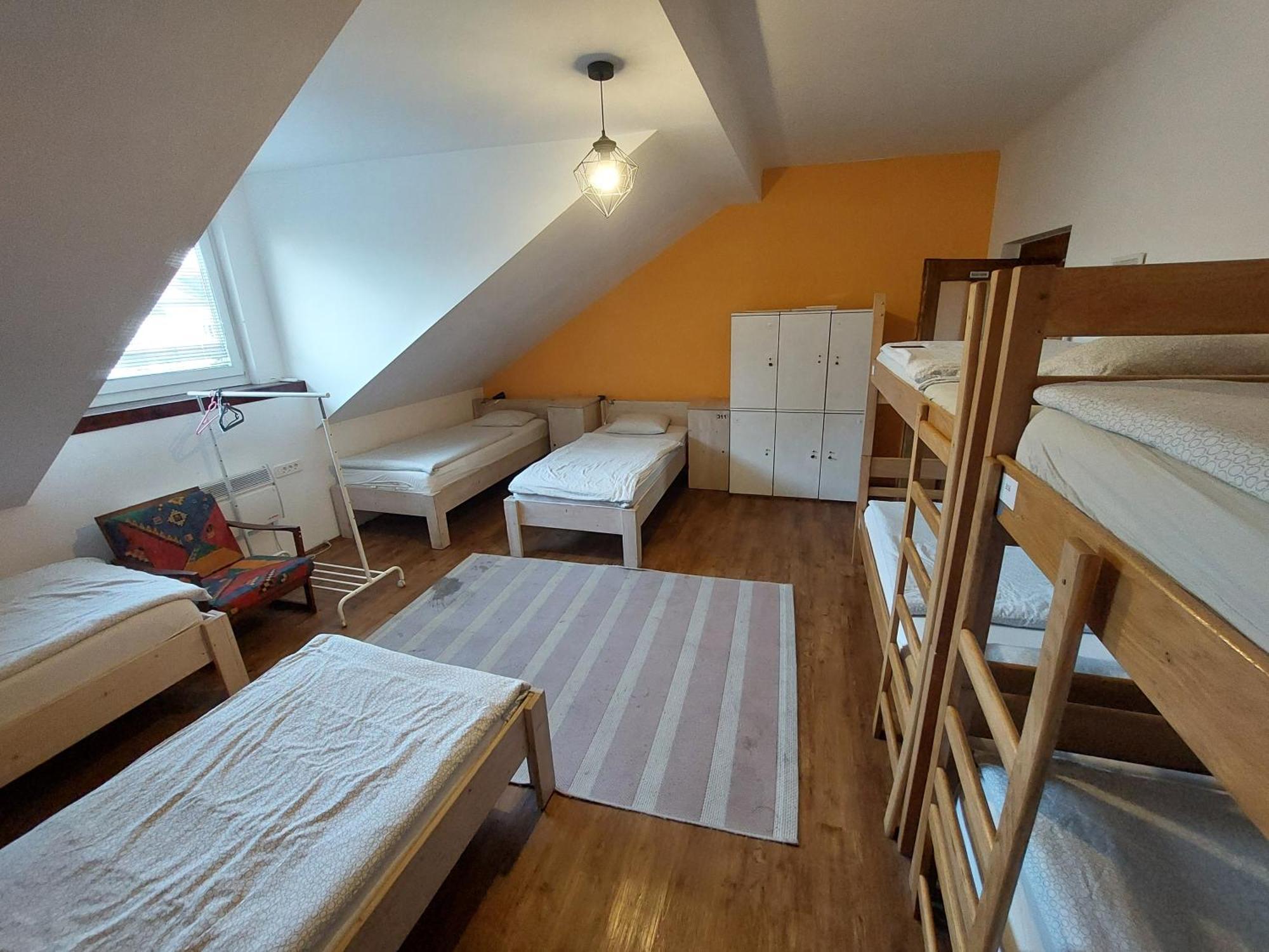 Vv Way - Lisica Zvitorepka Ljubljana Eksteriør billede